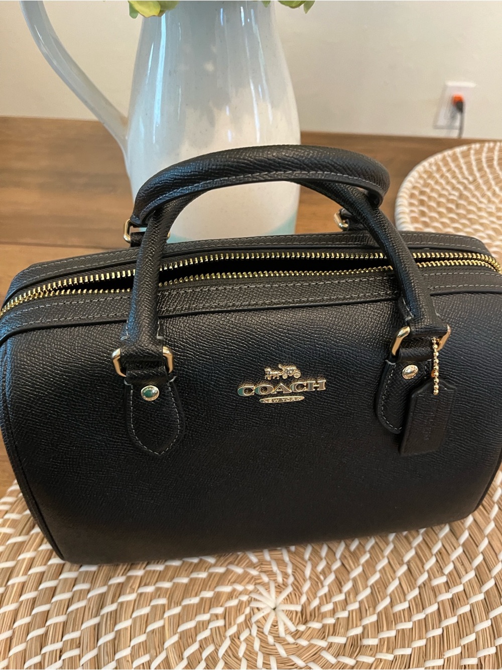 COACH Rowan medium Black Leather Dome Satchel with Gold Hardware - Picture 4 of 16